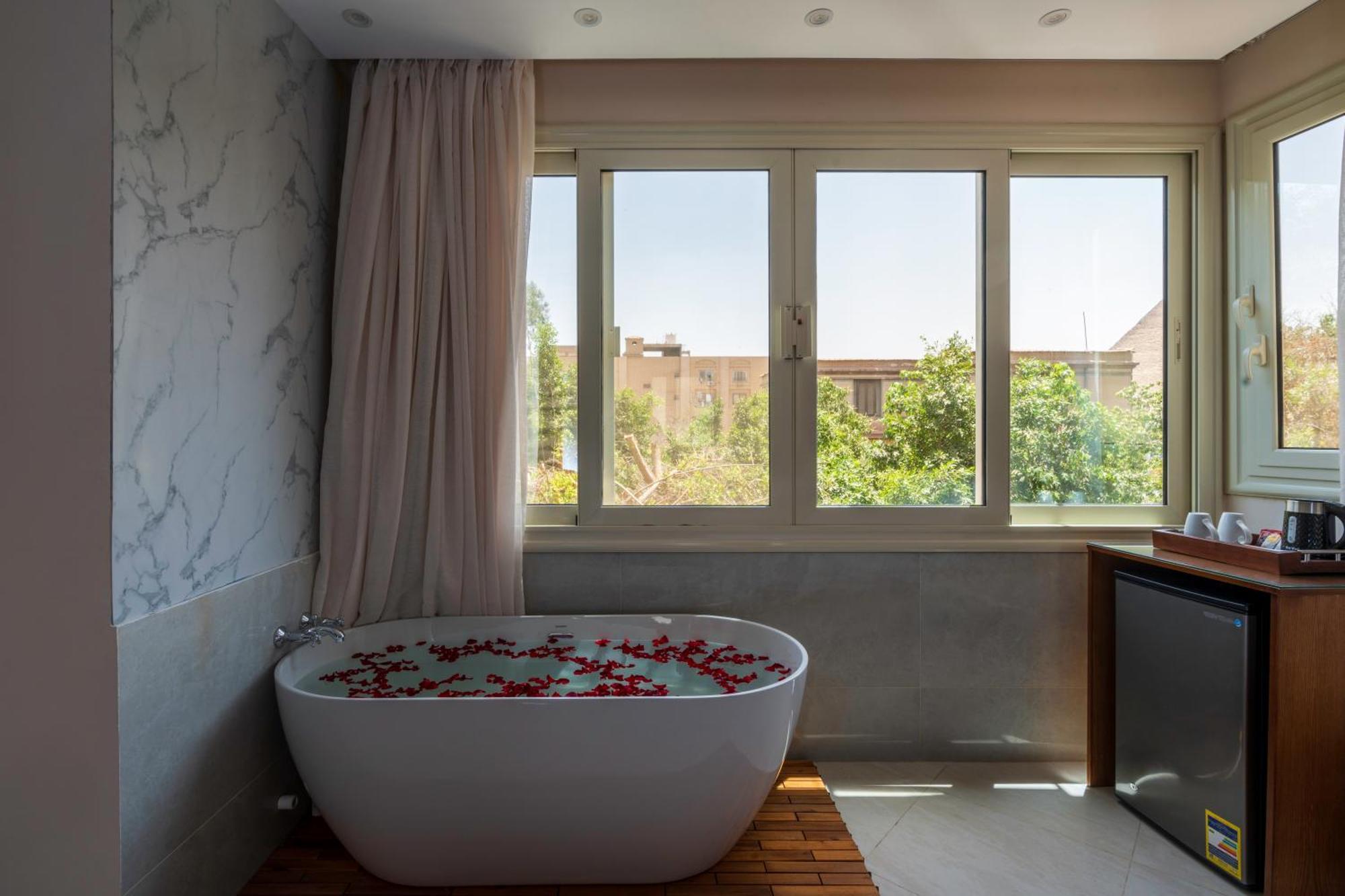Dream Inn Pyramids View Kafret el-Gabal Exterior photo